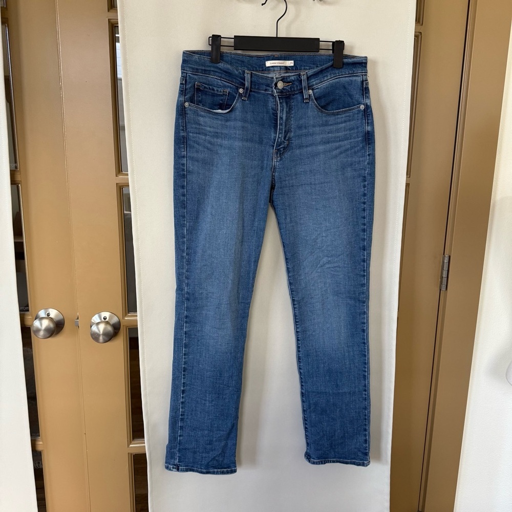 Levi's Women's 29 Blue Medium‎ Wash Mid Rose Classic Straight Leg Denim Jeans